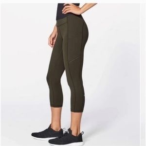 Lululemon Speed Up Crop Leggings Black SZ 6 EUC
